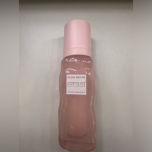 Glow Recipe Moisturizer - Picture 1 of 3